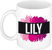 Lily  naam cadeau mok / beker met roze verfstrepen - Cadeau collega/ moederdag/ verjaardag of als persoonlijke mok werknemers