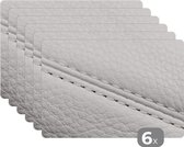 Placemat - Placemats kunststof - Witte lederen achtergrond - 45x30 cm - 6 stuks - Hittebestendig - Anti-Slip - Onderlegger - Afneembaar