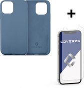 Coverzs Luxe Liquid Silicone case geschikt voor Apple iPhone 12 / 12 Pro - lichtblauw + glazen Screen Protector