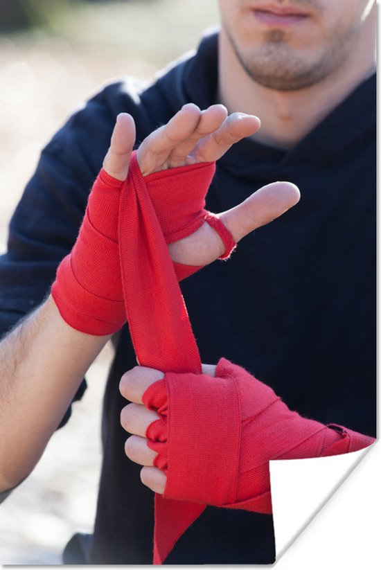 Gemengde vechtsporter tapet zijn handen in poster 80x120 cm - Foto print op  Poster... | bol.com