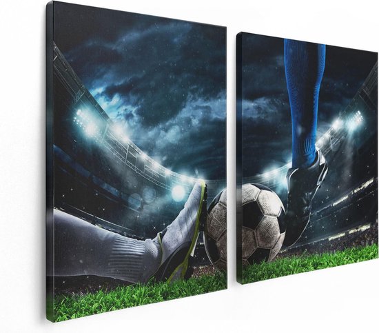 Artaza Canvas Schilderij Voetbal Sliding Op De Bal In Het Stadion - Foto Op Canvas - Canvas Print