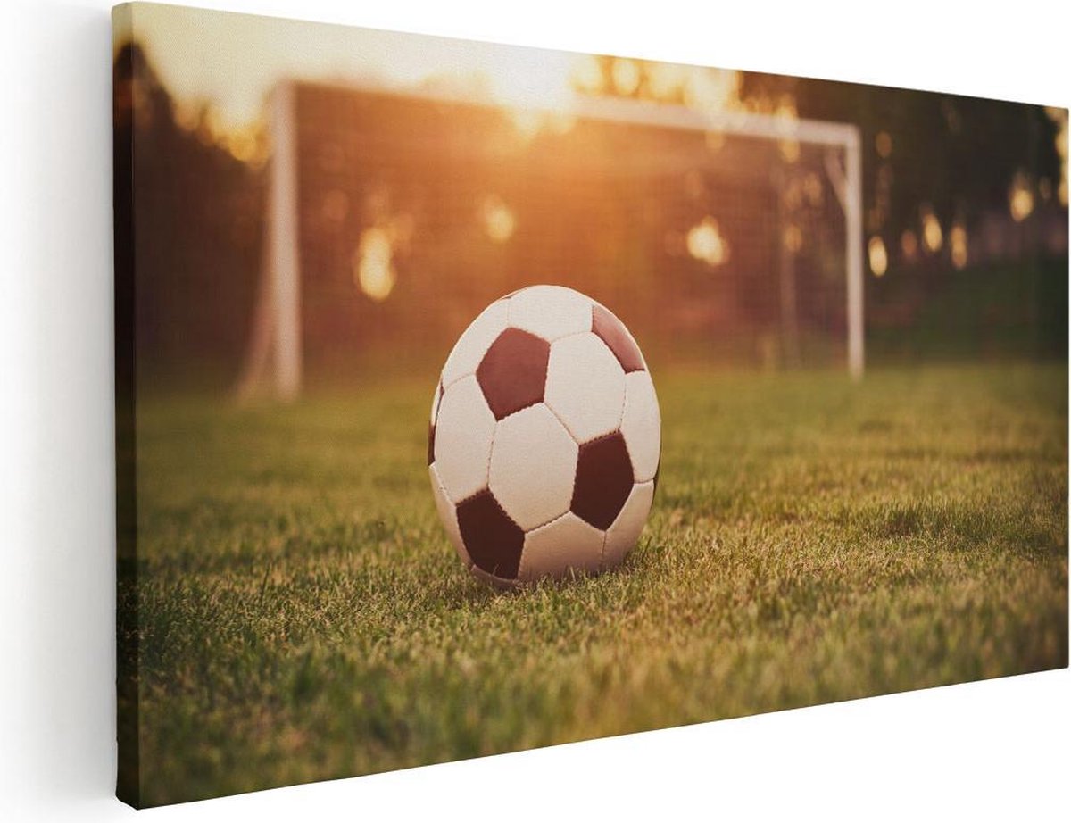 Artaza Canvas Schilderij Voetbal Met Goal Tijdens Zonsondergang - 120x60 - Groot - Foto Op Canvas - Canvas Print