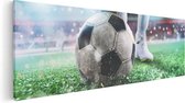 Artaza Tableau sur toile Joueur de football avec le ballon dans le stade - 120x40 - Groot - Tableau sur toile - Impression sur toile