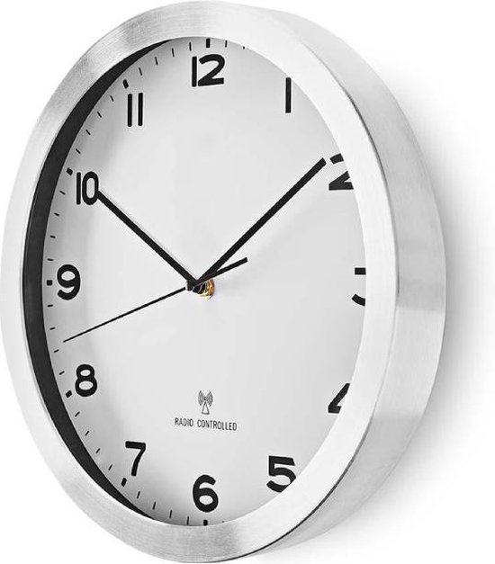 Aluminium wandklok zendergestuurd
