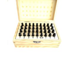 36-delige slagletters/cijferset 5mm - Slagletters - Slagcijfers - Slagletterset - Slagcijferset - 36 stuks - Houten kist - A t/m Z, &, 0 t/m 8 - 5mm