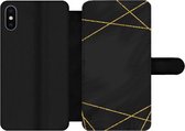 Bookcase Geschikt voor iPhone XS Max telefoonhoesje - Geometrisch patroon van gouden lijnen op een zwarte achtergrond - Met vakjes - Wallet case met magneetsluiting