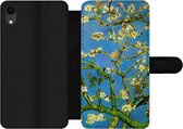 Bookcase Geschikt voor iPhone XR telefoonhoesje - Amandelbloesem - Vincent van Gogh - Met vakjes - Wallet case met magneetsluiting