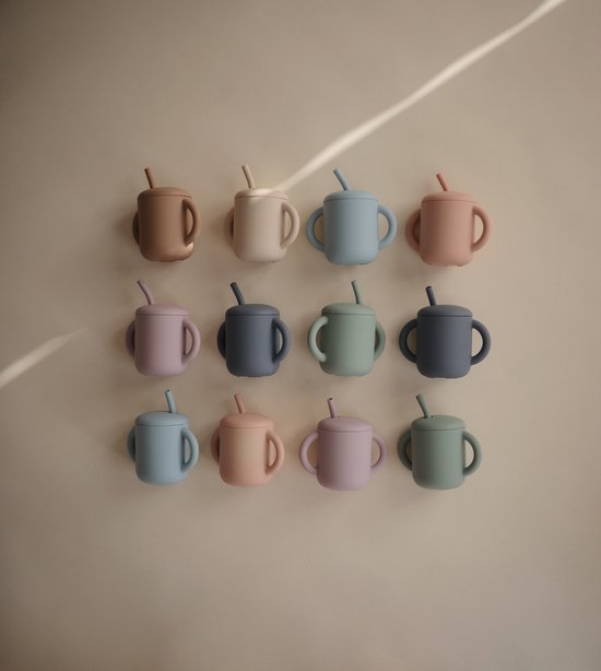 Mushie - Oefenbeker met Deksel en Rietje - Oefenbeker - Soft Lilac
