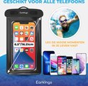 Zwarte waterdichte telefoonhoes met telefoon, met tekst 'Geschikt voor alle telefoons' en 'Leg de mooie momenten in je leven vast'.