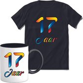 17 Jaar Vrolijke Verjaadag T-shirt met mok giftset Zwart | Verjaardag cadeau pakket set | Grappig feest shirt Heren – Dames – Unisex kleding | Koffie en thee mok | Maat XL