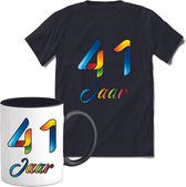 41 Jaar Vrolijke Verjaadag T-shirt met mok giftset Zwart | Verjaardag cadeau pakket set | Grappig feest shirt Heren – Dames – Unisex kleding | Koffie en thee mok | Maat S