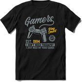 Gamers play smart | Gaming kado T-Shirt heren - dames | Staal-Geel | Perfect game pc cadeau shirt | Grappige console spreuken - zinnen - teksten Maat S