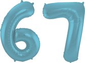 Folieballon 67 jaar metallic pastel blauw mat 86cm