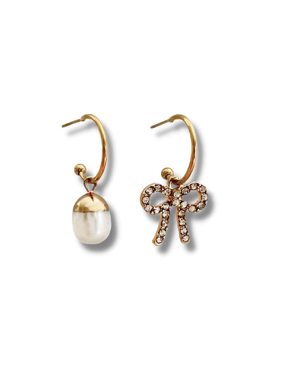 Zatthu Jewelry - N21AW407 - Iggy mismatched oorbellen met zirkonia en parel
