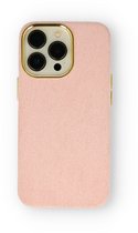 Casemania Hoesje Geschikt voor Apple iPhone 13 Pro Roze - Alcantara Back Cover