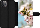 Bookcase pour iPhone 11 Pro Bookcase - Fleurs - Blossom - Printemps - Avec poches - Étui portefeuille avec fermeture magnétique