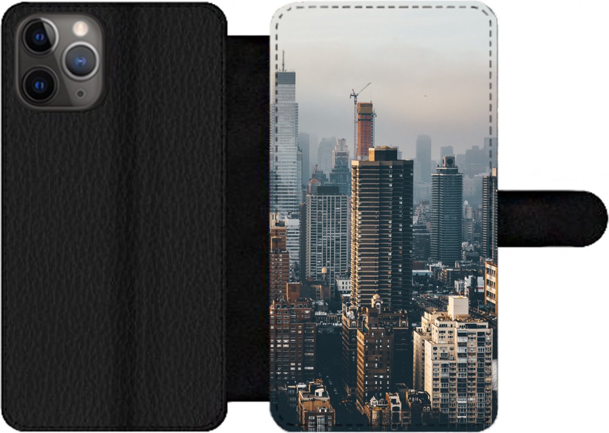 Telefoonhoesje Geschikt voor iPhone 11 Pro Max telefoonhoesje - New York - Skyline - Amerika - Met vakjes - Wallet case met magneetsluiting