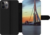 Bookcase Geschikt voor iPhone 11 Pro Max telefoonhoesje - Rotterdam - Erasmus - Zonsondergang - Met vakjes - Wallet case met magneetsluiting
