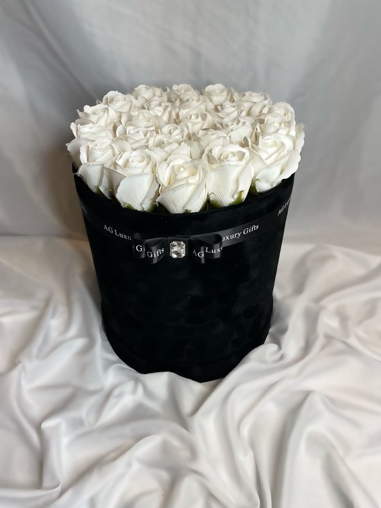 AG Luxurygifts flower box - velvet - rozen box - rozen - flowerbox - Moederdag - cadeau - soap roses - Valentijnsdag