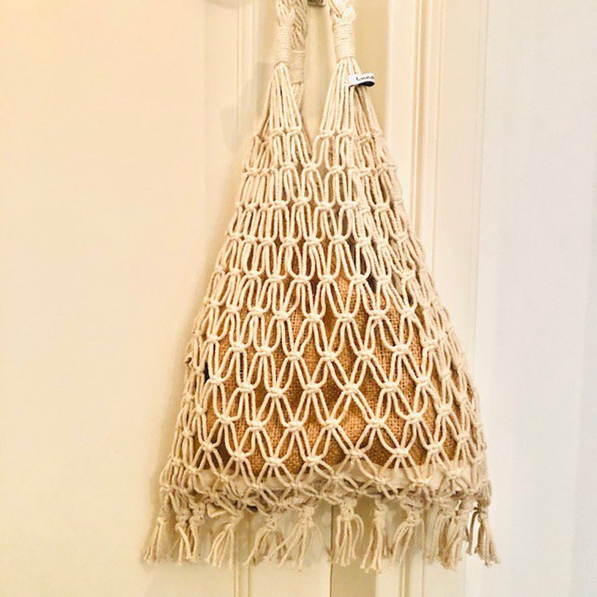 Luna-Leena duurzame macramé zomer tas - gebroken wit - katoen - hand gemaakt in Nepal - boho shopper - schoudertas - boodschappentas - ibiza - bohemian - summerbag