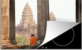 Inductie beschermer - Inductie Mat - Kookplaat beschermer - Monniken zitten te rusten in Angkor Wat - 80x52 cm - Afdekplaat inductie - Inductiebeschermer
