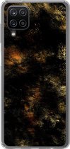 Geschikt voor Samsung Galaxy A12 hoesje - Goud - Verf - Abstract - Zwart - Siliconen Telefoonhoesje