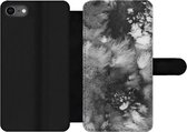 Bookcase Geschikt voor iPhone 7 telefoonhoesje - Beton print - Verf - Zwart - Met vakjes - Wallet case met magneetsluiting