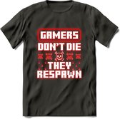 Gamers don't die pixel T-shirt | Neon Rood | Gaming kleding | Grappig game verjaardag cadeau shirt Heren – Dames – Unisex | - Donker Grijs - 3XL