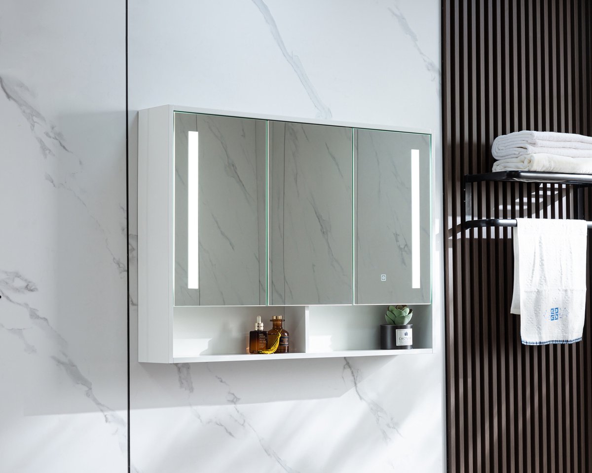 Spiegelkast badkamer wit met onderbouw 3 deuren, led verlichting 100 (b) x 70 cm (h) 15 cm diep - gemonteerd geleverd