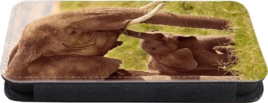 Étui pour téléphone iPhone 12 Bookcase - Éléphant - Herbe - Jeune - Tronc - Avec compartiments - Étui portefeuille avec fermeture magnétique