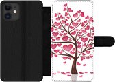 Bookcase Geschikt voor iPhone 12 Pro Max telefoonhoesje - Een illustratie van een boom met hartjes - Met vakjes - Wallet case met magneetsluiting