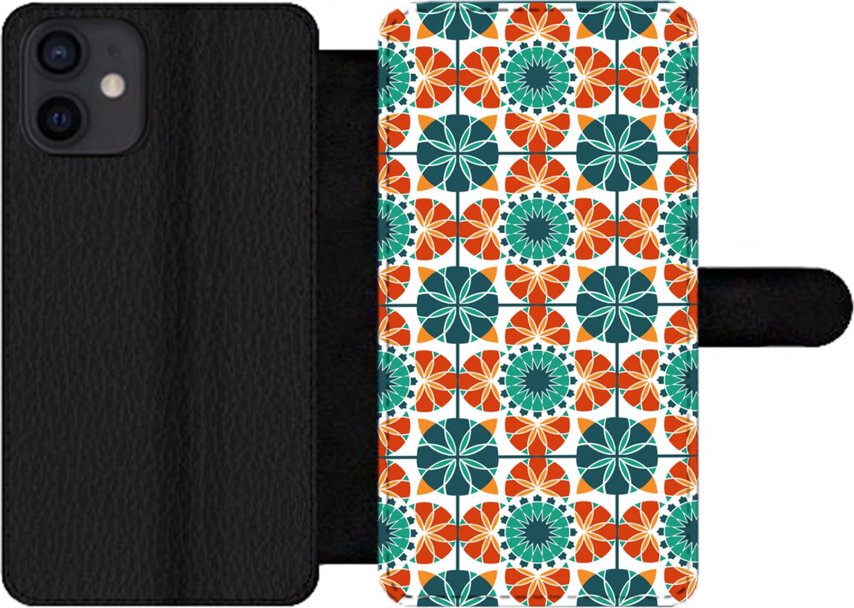Telefoonhoesje Geschikt voor iPhone 12 telefoonhoesje - Een symmetrisch patroon van de Marokkaanse Mozaïek - Met vakjes - Wallet case met magneetsluiting