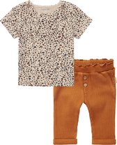 Noppies - kledingset - 2delig - broek Mascouche roestbruin - shirt Stanley Sand met panterprint - Maat 62