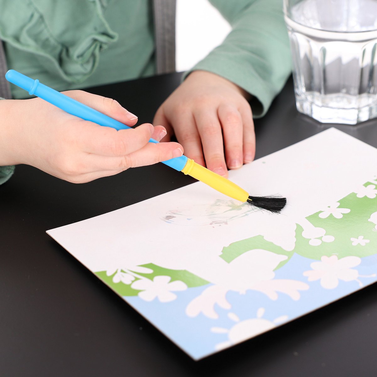 SES Creative - My First - Kleuren met Water Megaset - Verborgen dieren – Verven - zonder geknoei - inclusief 8 kleurplaten en kwast - steeds opnieuw te gebruiken – 1 tot 4 jaar — afbeelding 4