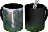 Magische Mok - Foto op Warmte Mok - Onderaanzicht van de watervallen in het Nationaal park Canaima in Zuid Amerika - 350 ML - Uitdeelcadeautjes
