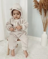 Teddy Romper Long Beige 18-24 - romper - teddy - rompers - rompertje - rompertjes - baby born kleertjes - baby born - rompertjes baby - baby pakje - teddy romper - baby kleding mei