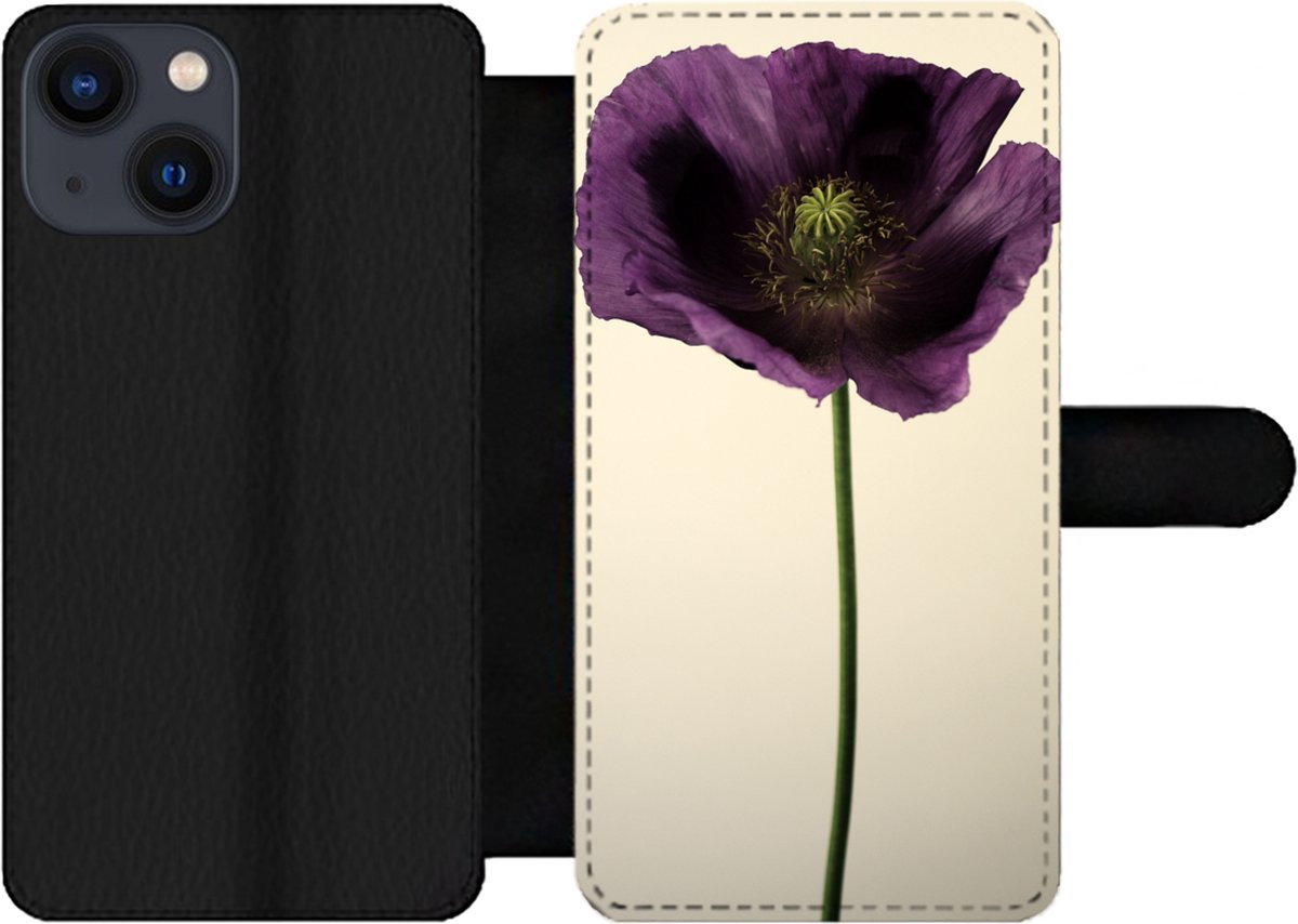 Telefoonhoesje Geschikt voor iPhone 13 Mini telefoonhoesje - Close-up van een paarse Klaproos - Met vakjes - Wallet case met magneetsluiting