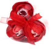 Zeep Bloemen - Rode Rozen - 3 stuks - Hartvormige Cadeauverpakking