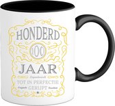 100 Jaar Legendarische Gebrouwen Mok met tekst | Geel - Zilver | Grappig Verjaardag Beker Cadeau | Bedrukte Mokken | Zwart | 330 ML