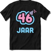46 Jaar Feest kado T-Shirt Heren / Dames - Perfect Verjaardag Cadeau Shirt - Licht Blauw / Licht Roze - Maat XXL