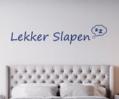 Stickerheld - Muursticker Lekker slapen - Slaapkamer - Droom zacht - Wolkje Zzz - Nederlandse Teksten - Mat Donkerblauw - 35.5x175cm