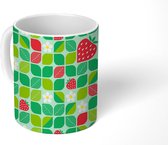 Mok - Koffiemok - Aardbei - Patronen - Bloemen - Mokken - 350 ML - Beker - Koffiemokken - Theemok