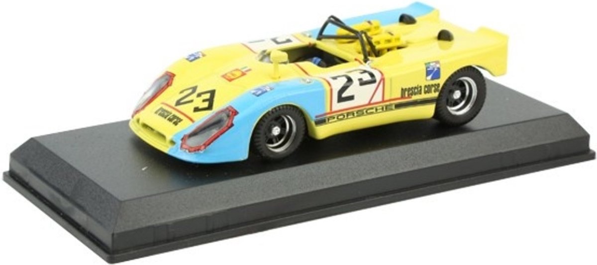De 1:43 Diecast Modelcar van de Porsche Flunder #23 van Monza van 1971. De rijders waren Noris en Sigala. De fabrikant van het schaalmodel is Best Model. Dit model is alleen online verkrijgbaar