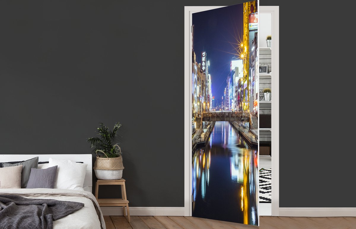 Afbeelding van product StickerSnake  Deursticker Dotonbori-kanaal in Osaka in Japan - 85x215 cm - Deurposter
