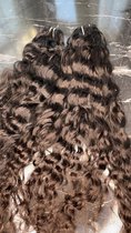 Extension de tissage de hair crus indiens bouclés 22 pouces / 55 cm brun noir