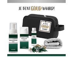 Geschenkset ''Je bent goud waard!" - 5 Producten - 500 Gram | Luxe Cadeaubox voor hem - Wellness Pakket Man - Giftset Vriend Vader - Cadeaupakket Bedankt Collega Vrijwilliger Werknemer - Kerst Cadeau - Verjaardag - Vaderdag - Kerstpakketje Groen Goud