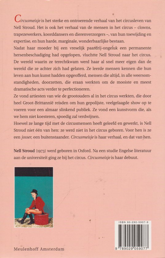 Achterkant boek "Circusmeisje" van Nell Stroud met tekst en een kleinere afbeelding van dezelfde vrouw in circuskostuum.