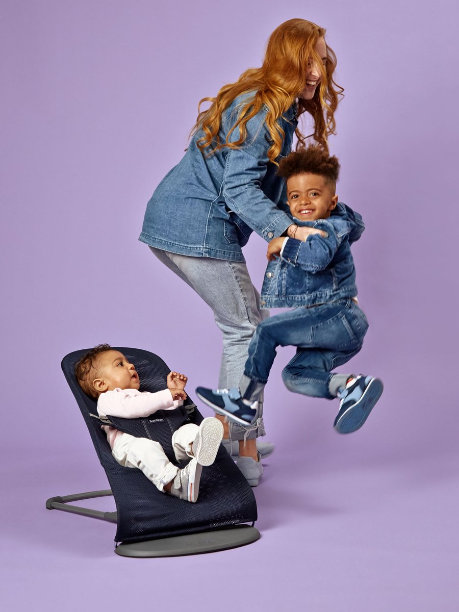 BabyBjörn Wipstoel Bliss - Mesh - Marineblauw - Ergonomisch - Verstelbaar - Inklapbaar – foto 6