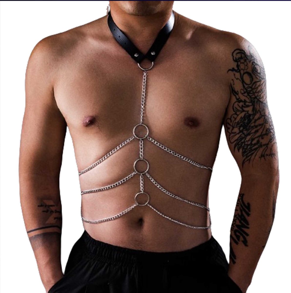 Goedkoopste BDSM Romp harnas - Leder en RVS ketting - O ring Halter - Borst ketting - Mannen - Cross chain - One size