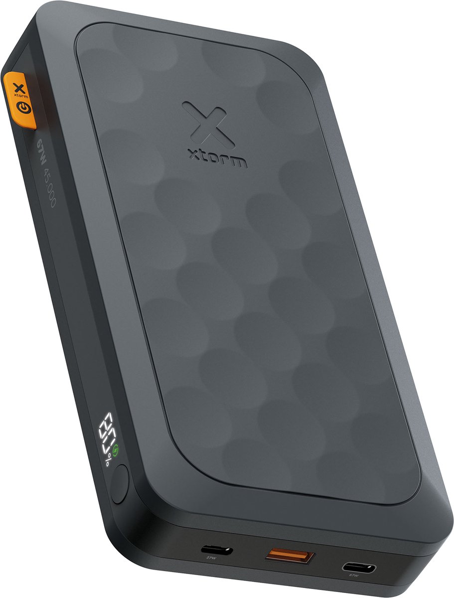 Afbeelding 2 van Xtorm 67W Fuel Series 5 Powerbank bundel - Powerbank 45.000 mAh + Xtorm 67W Lader + USB-C naar USB-C Kabel (75cm) - Bundel - Geschikt voor laptops - Zwart